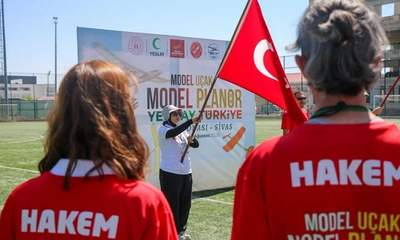 4 Eylül Spor Vadisi’nde model uçak ve planör yarışları başladı