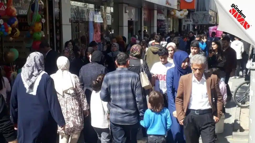 Sivas’ta Erkek ve Kadınlar Ne Kadar Yaşıyor?