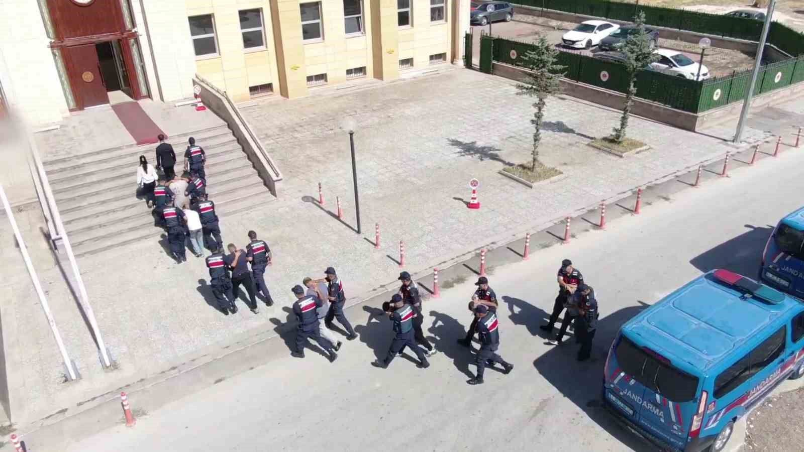 850 milyon TL hareketlilik incelendi, 5 şüpheli tutuklandı