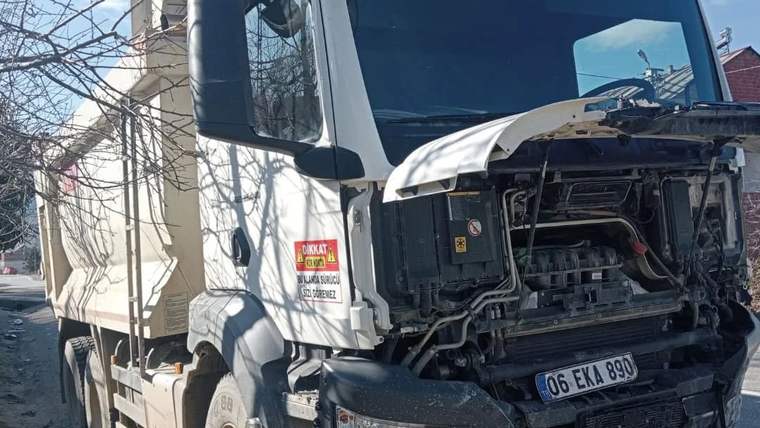 Giresun'da meydana gelen trafik kazasında 4 kişi öldü - Birlik Haber Ajansı