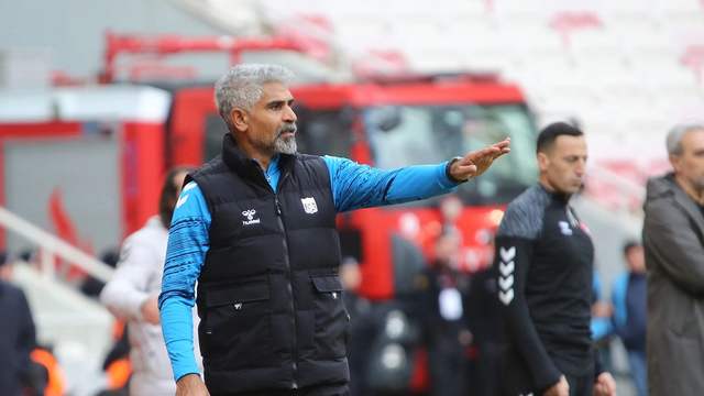 Sivasspor’dan 4 Gollü Mesaj! İsmet Taşdemir: “Seriyi Sürdürmek Zorundayız”