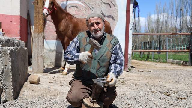 63 Yıllık Tecrübesiyle Son Nalbant Ustası Hüseyin Polat Mesleğini Hâlâ Sürdürüyor
