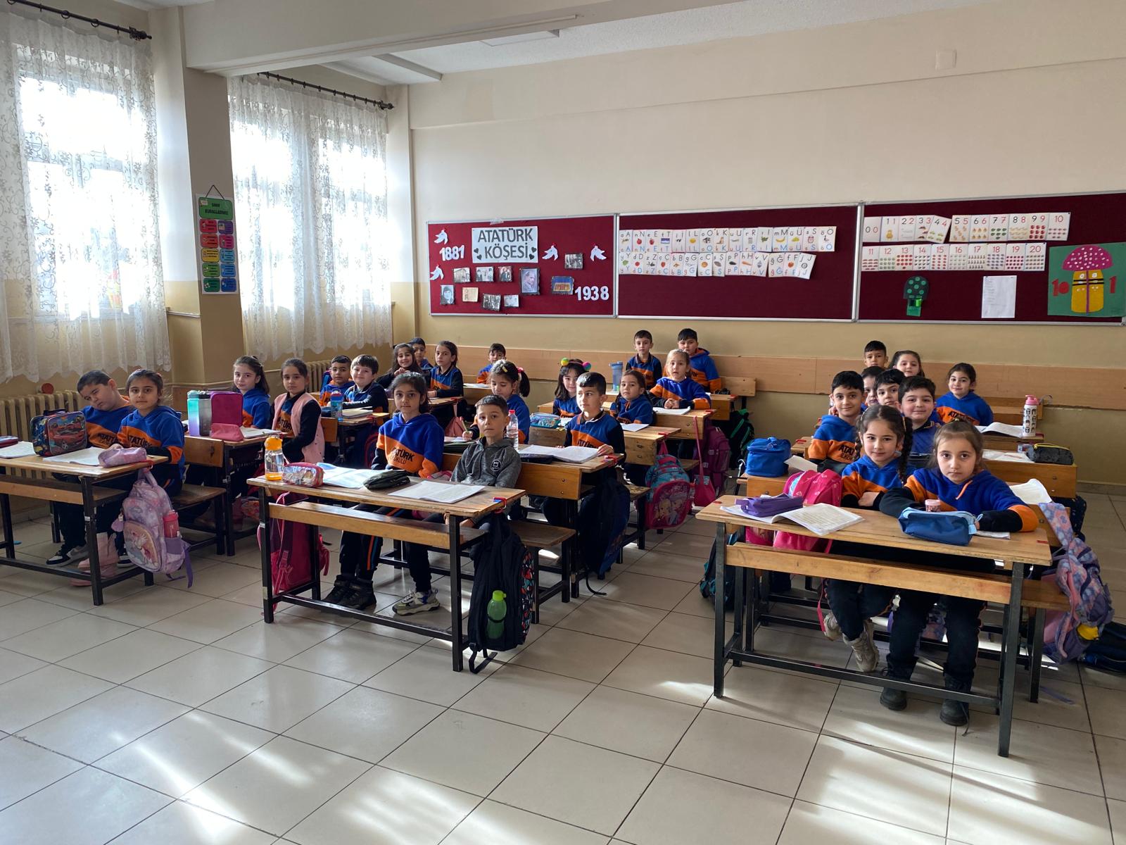 Kars'ta 63 bin 362 öğrenci yeniden ders başı yaptı - Birlik Haber Ajansı