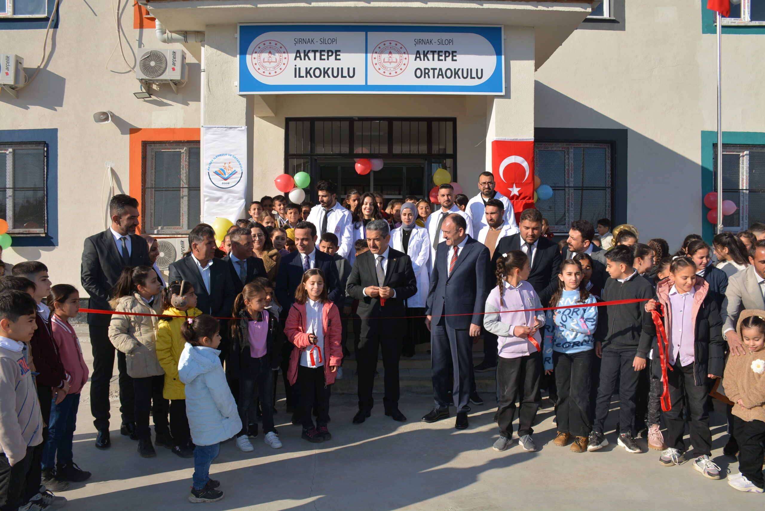 Şırnak Valisi Ekici Silopi’de okul açılışına katıldı - Birlik Haber Ajansı