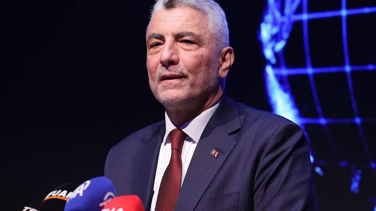 Türkiye Dijital Ticarette Dönüşümü Hızlandırıyor: Bakan Bolat'tan Önemli Açıklamalar