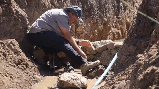 Sivas'ta Fay Hattından Tatlı Su Çıktı!