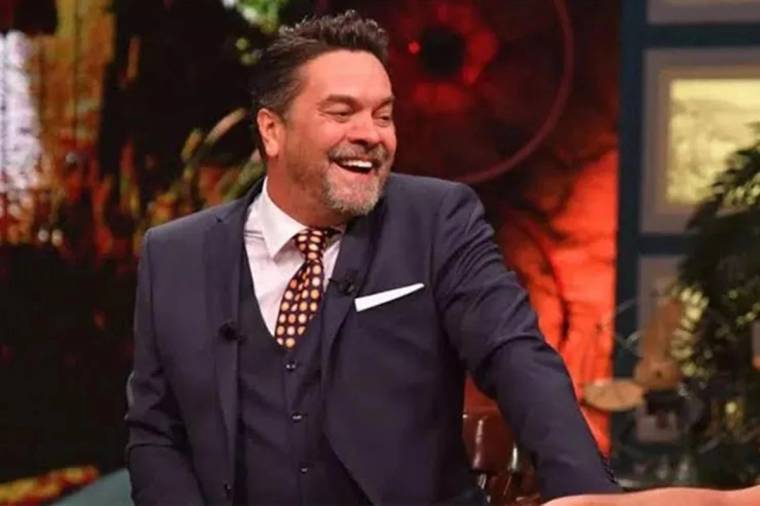 Nefesler tutuldu: Beyaz Show yeniden mi başlıyor?
