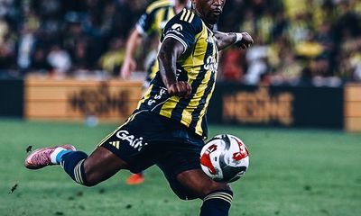 Fenerbahçe Alanyaspor'u 2-2 Berabere Kalırken Puanları Paylaştı