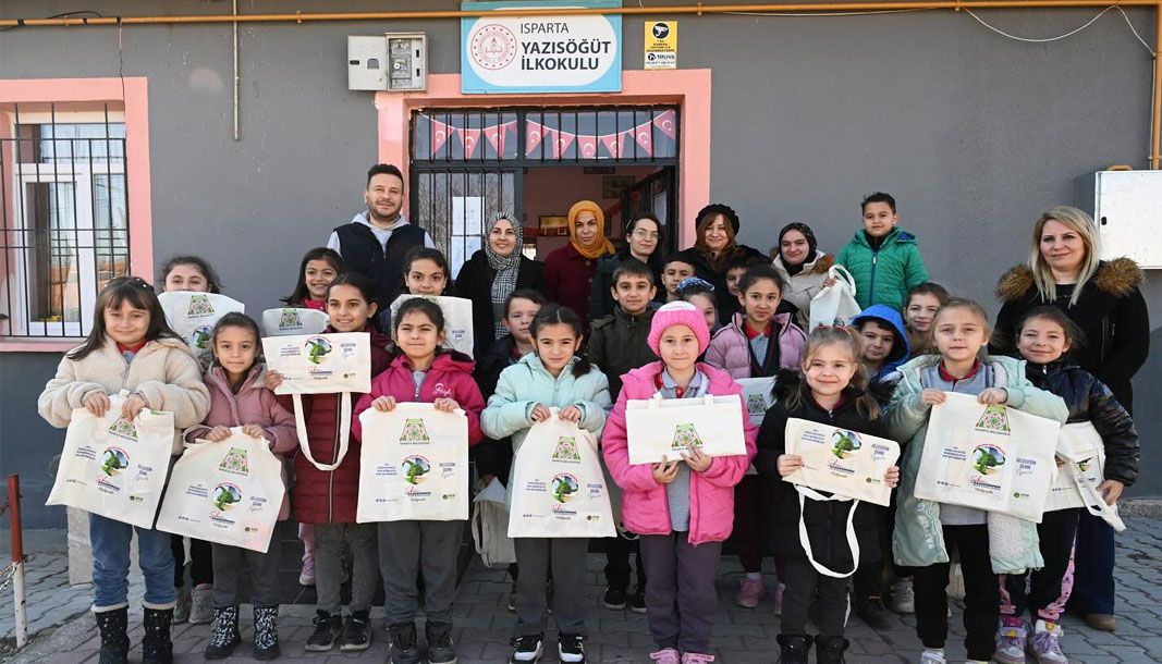 Isparta Belediyesi köy okullarında sıfır atık eğitimi veriyor - Birlik Haber Ajansı