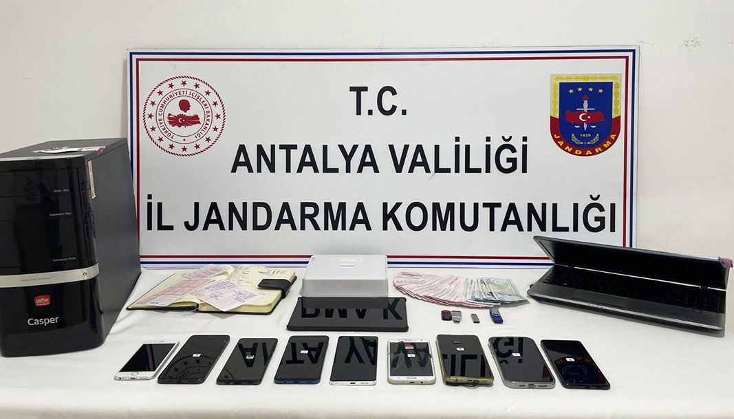 Antalya'da yasa dışı bahis operasyonuna 8 gözaltı - Birlik Haber Ajansı