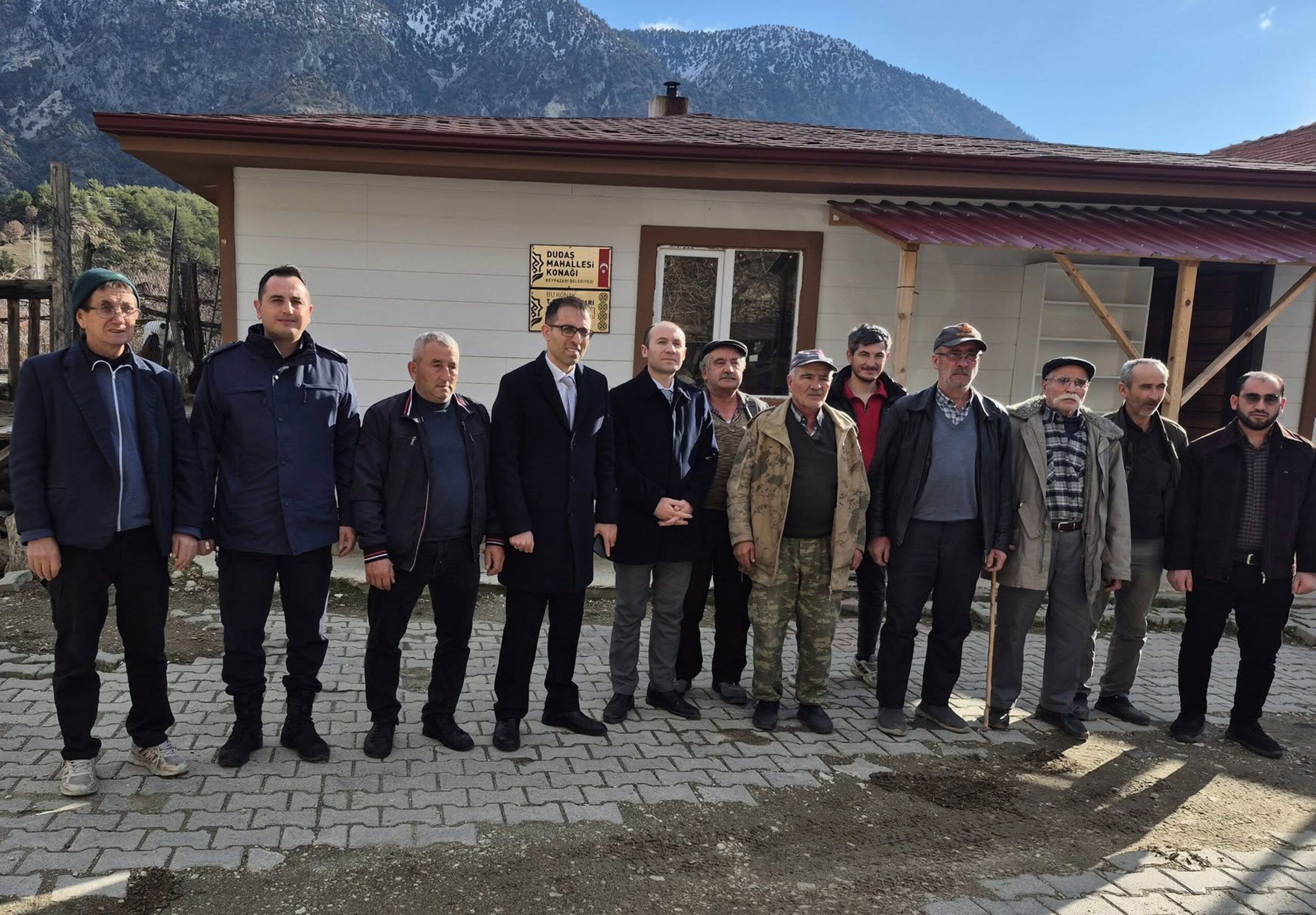 Beypazarı'nda Kaymakam ve Başsavcıdan Dudaş Mahallesinde şehit ailesine ziyaret - Birlik Haber Ajansı