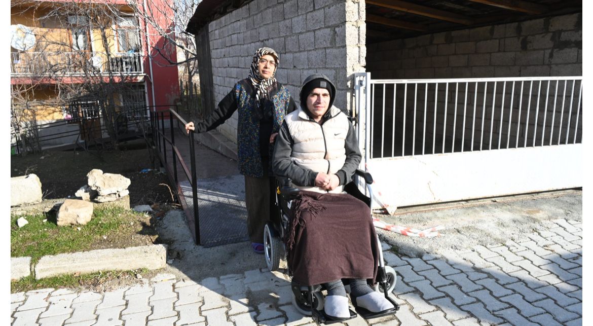 Isparta Belediyesinden anlamlı hareket: "Yalnız olmadığımızı hissettirdi" - Birlik Haber Ajansı