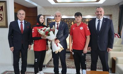 Sivas'tan Avrupa Şampiyonlarına Başkan Vekilinden Tebrik Ziyareti