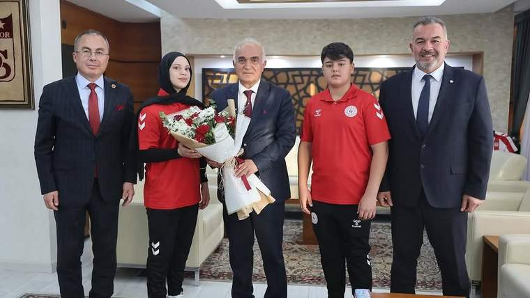 Sivas'tan Avrupa Şampiyonlarına Başkan Vekilinden Tebrik Ziyareti