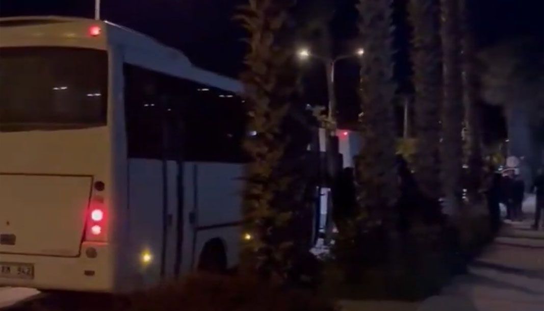 Akdeniz Üniversite Kampüsünde öğrencileri sokağa çağıran 50 kişi gözaltına alındı - Birlik Haber Ajansı