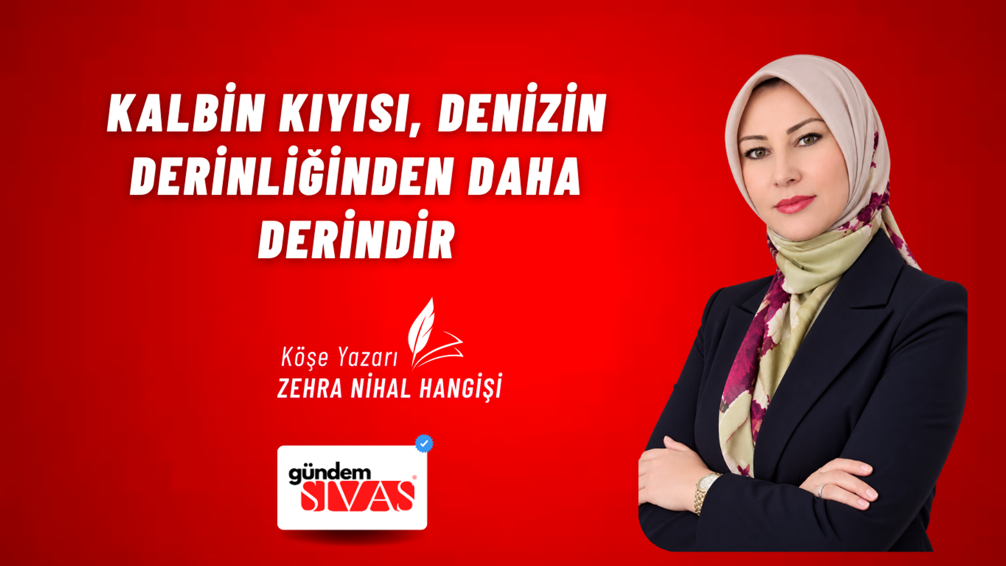 Kırmızı zemin üzerinde başörtülü bir kadın, kolları bağlı duruyor; yanında beyaz yazılar ve bir logo bulunuyor.