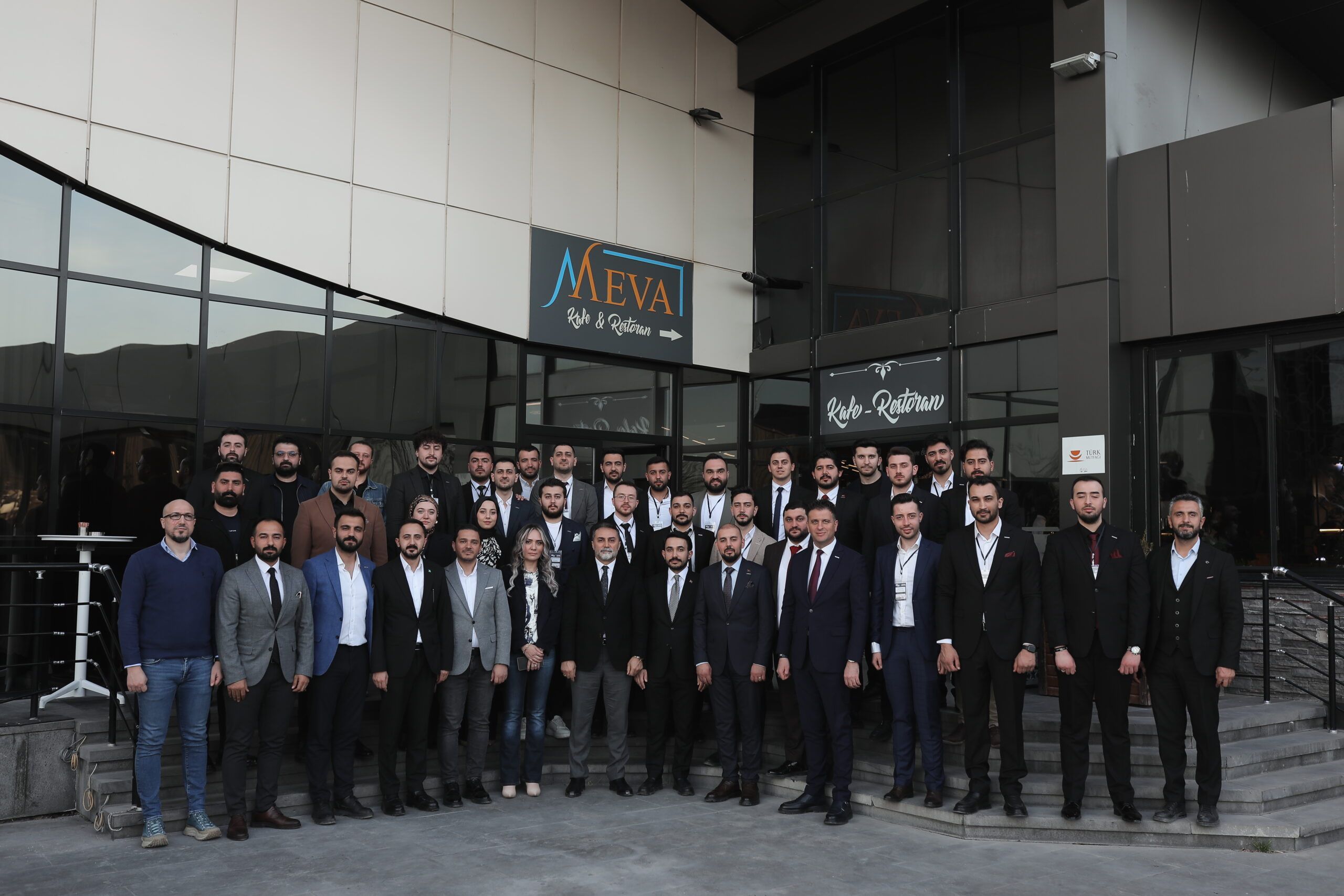 Genç MÜSİAD Sivas Şubesi'nde Bayrak Değişimi Gerçekleşti