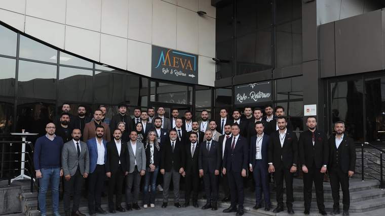 Genç MÜSİAD Sivas Şubesi'nde Bayrak Değişimi Gerçekleşti