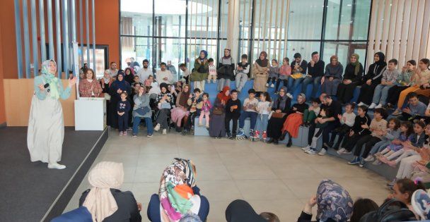 Kocaeli'nde çocuklar, masal diyarına yolculuk yaptı - Birlik Haber Ajansı