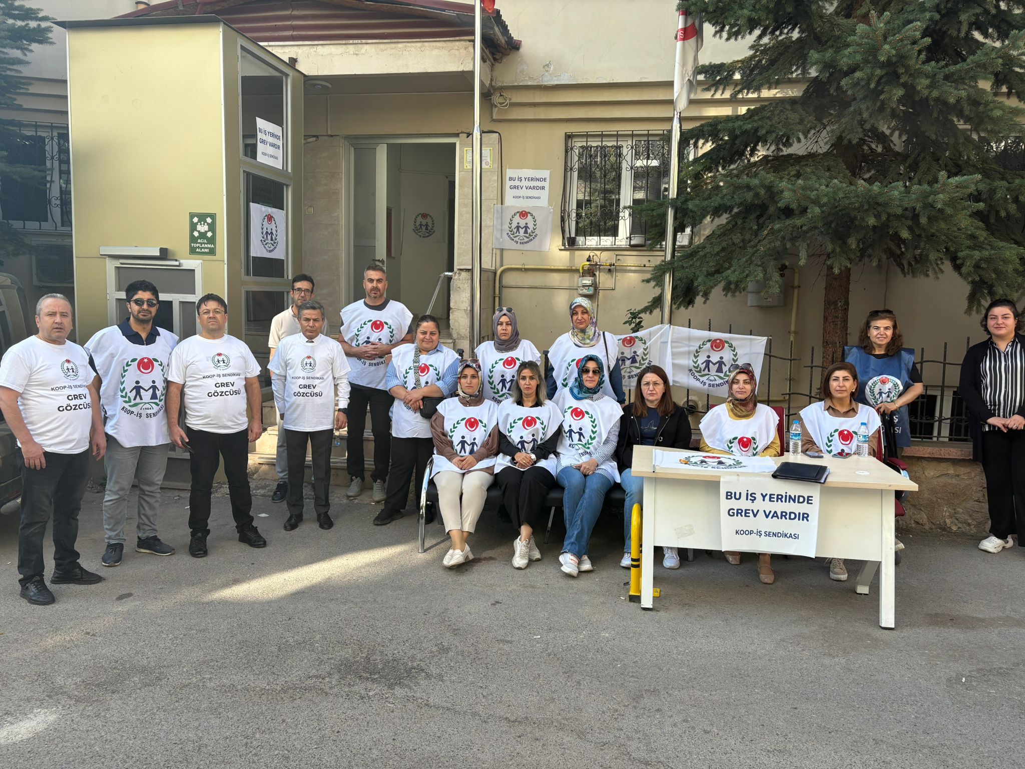 SYDV Çalışanları Grevde