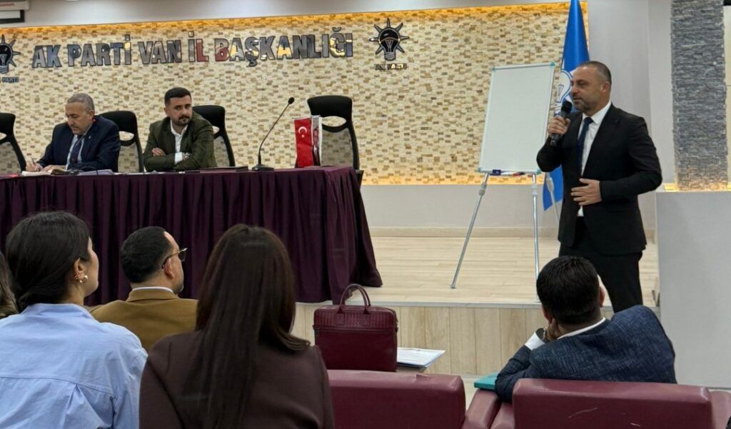 Van Havalimanı’nın kapanma konusuna AK Parti el attı! - Birlik Haber Ajansı
