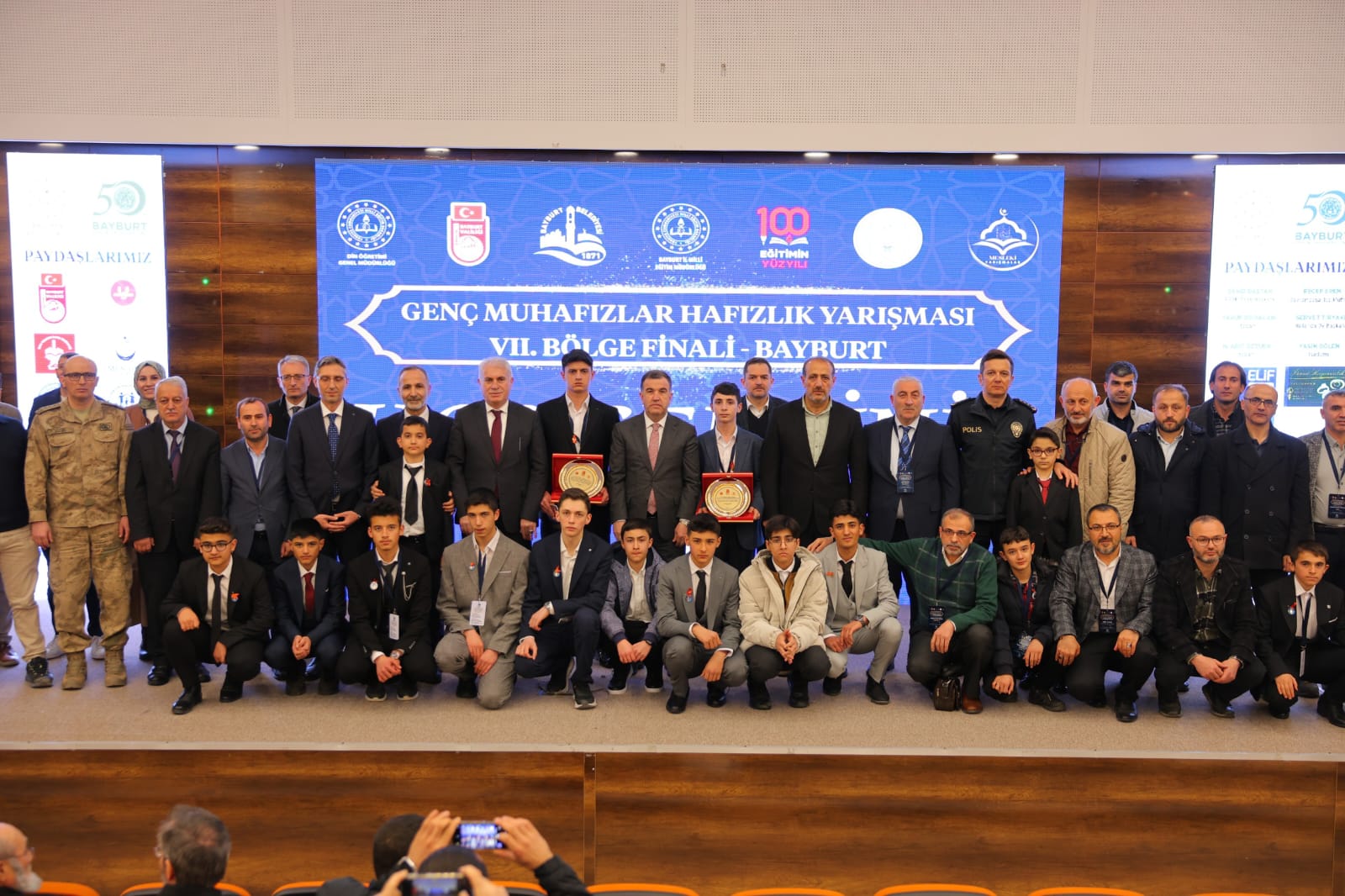 Genç Muhafızlar Hafızlık Yarışması 7. Bölge Finalleri Bayburt'ta yapıldı - Birlik Haber Ajansı