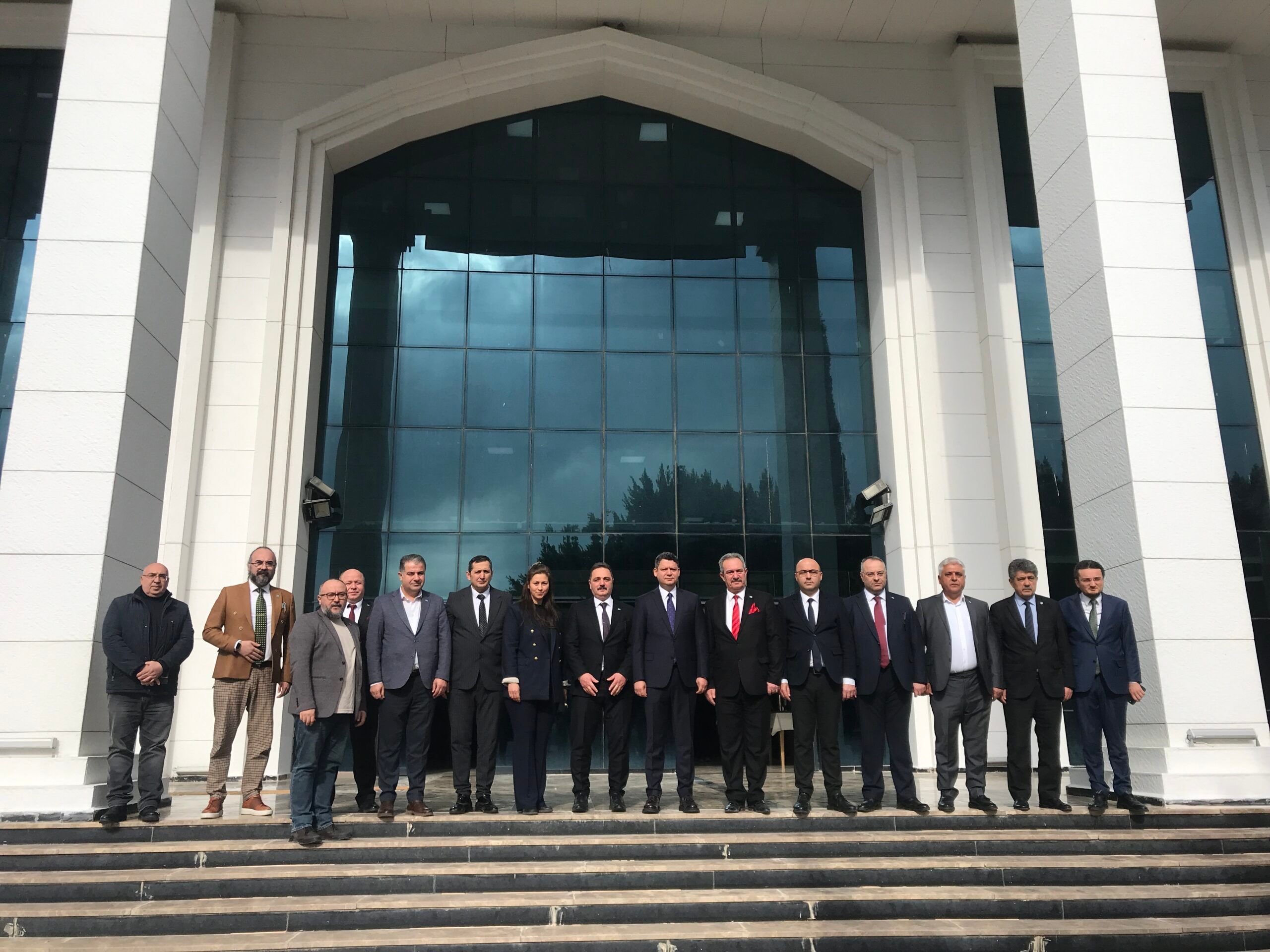 TİMBİR ve BHA heyeti depremin vurduğu Hatay'ı yalnız bırakmadı! - Birlik Haber Ajansı