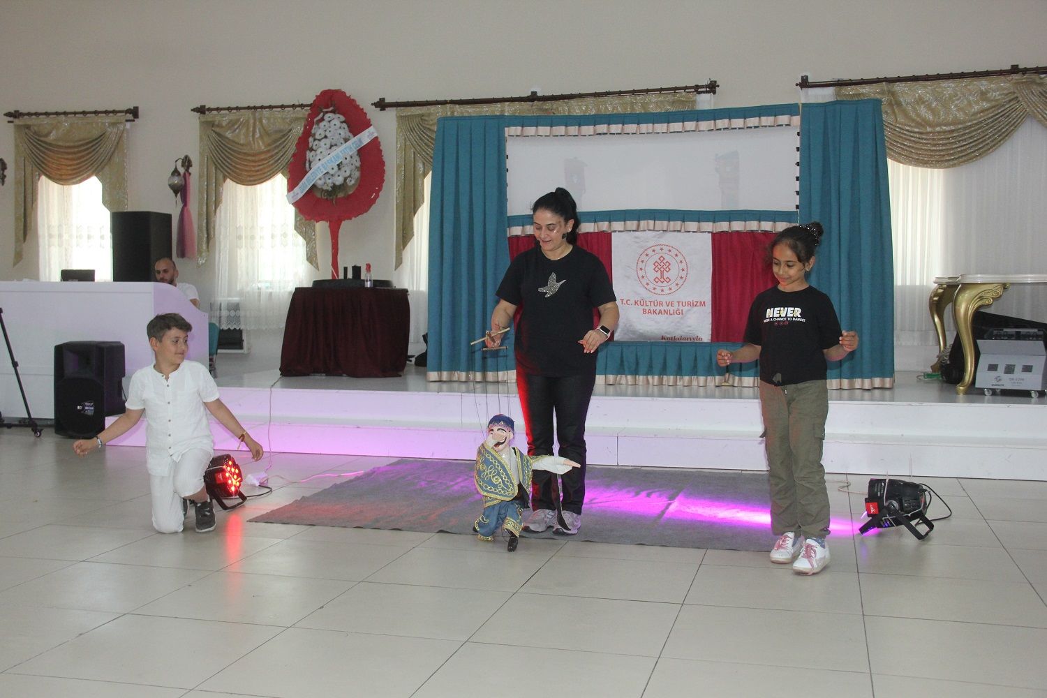 Sivas’ta Çocuk Festivali Coşkusu: Zara’da Kültür ve Sanat Şöleni