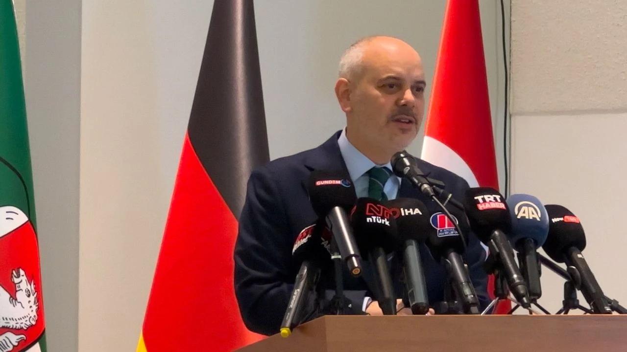 Cumhurbaşkanı Başdanışmanı Kılıç, Düsseldorf’ta STK ve basınla buluştu - Birlik Haber Ajansı