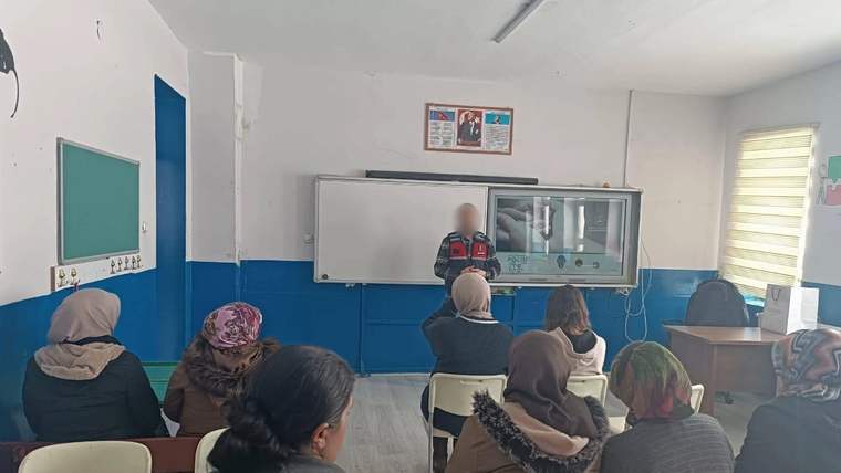 Kars’ta “En İyi Narkotik Polisi Anne” Projesi kapsamında eğitim verildi - Birlik Haber Ajansı