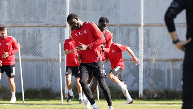 Trendyol 1. Lig: Özbelsan Sivasspor, Esenler Erokspor Maçı Hazırlıklarını Tamamlıyor