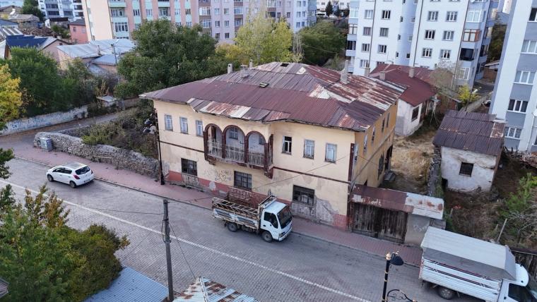Zara’nın Tarihi Hazinesi: Asırlık Konaklar Turizmi Bekliyor