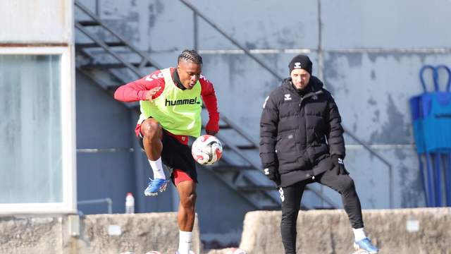 Özbelsan Sivasspor’da Sarıyer Mesaisi: Yiğidolar Deplasman Öncesi Tempoyu Yükseltti