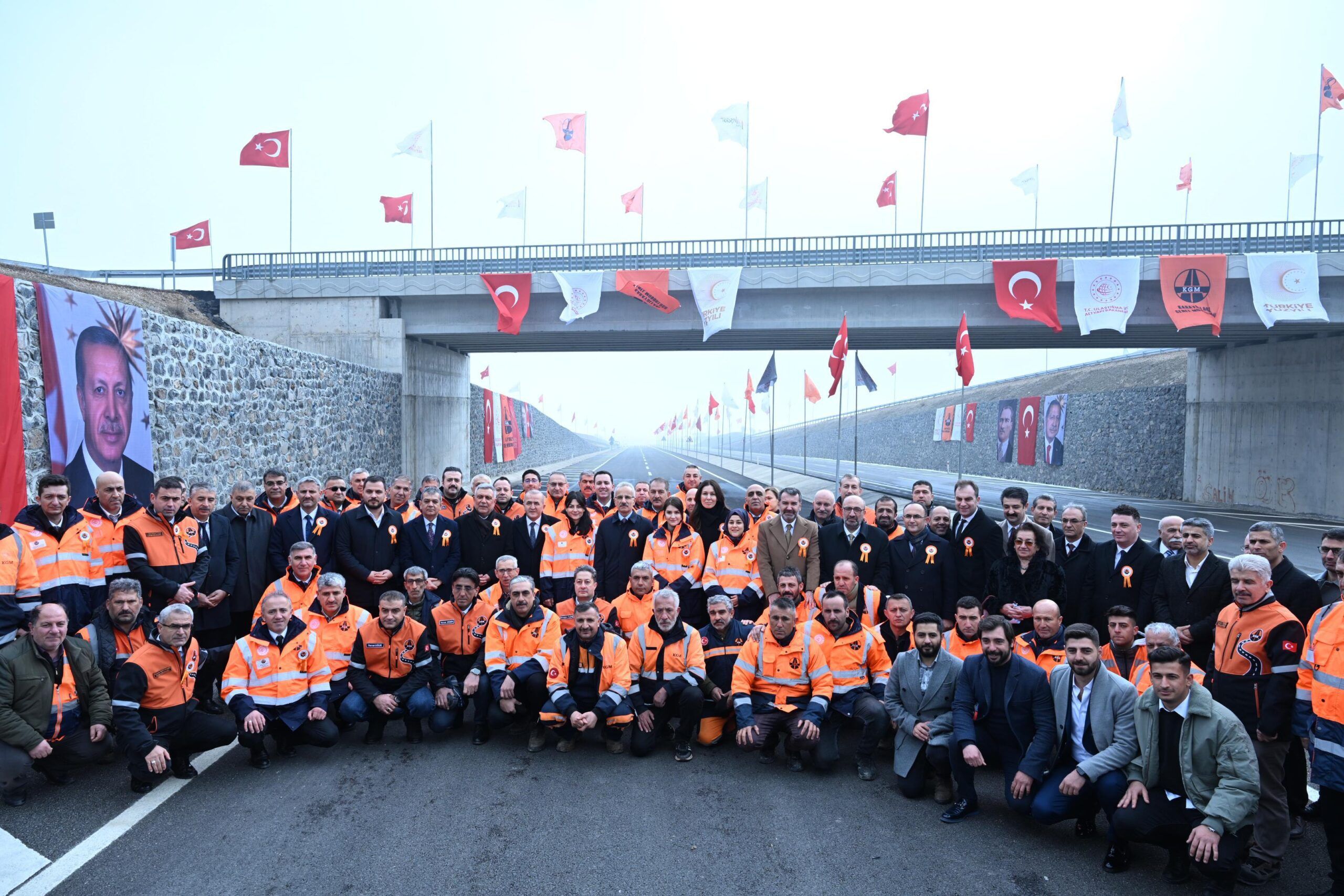 Elazığ-Harput il yolu trafiğe açıldı: Yarım saatlik yol 8 dakikaya düştü - Birlik Haber Ajansı