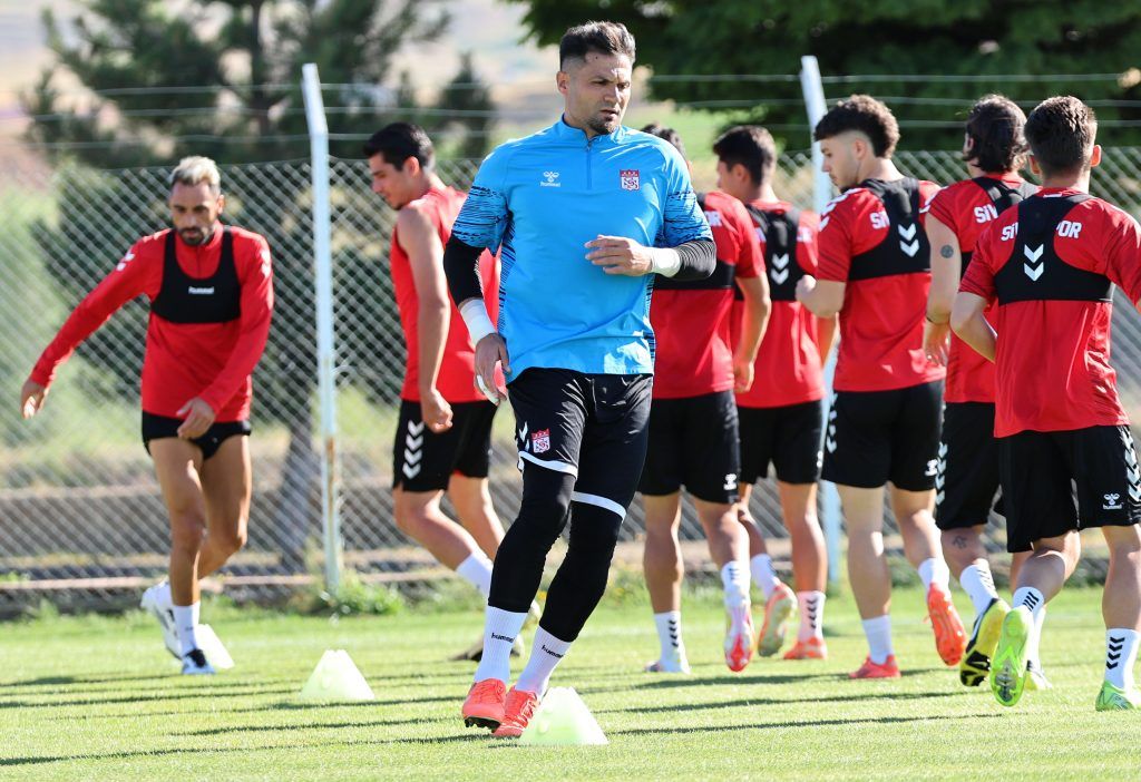 Sivasspor, Yeni Sezon Hazırlıklarını Sivas’ta Hız Kesmeden Sürdürüyor