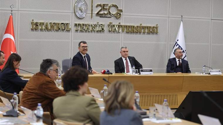 Kamu hizmetlerinde yapay zeka Kullanımı stratejileri konuşuldu - Birlik Haber Ajansı