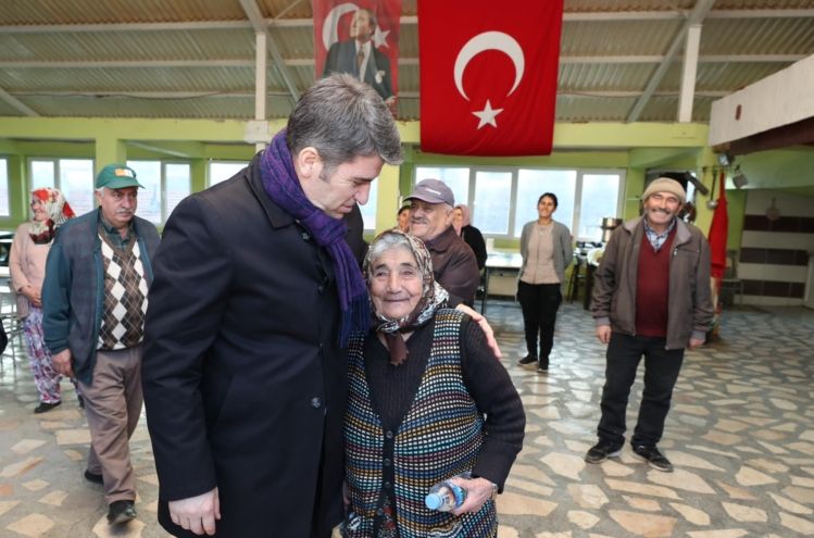 Vali Önder Bakan, Yassıçal'da köy halkıyla buluştu