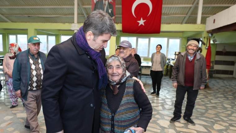 Vali Önder Bakan, Yassıçal'da köy halkıyla buluştu