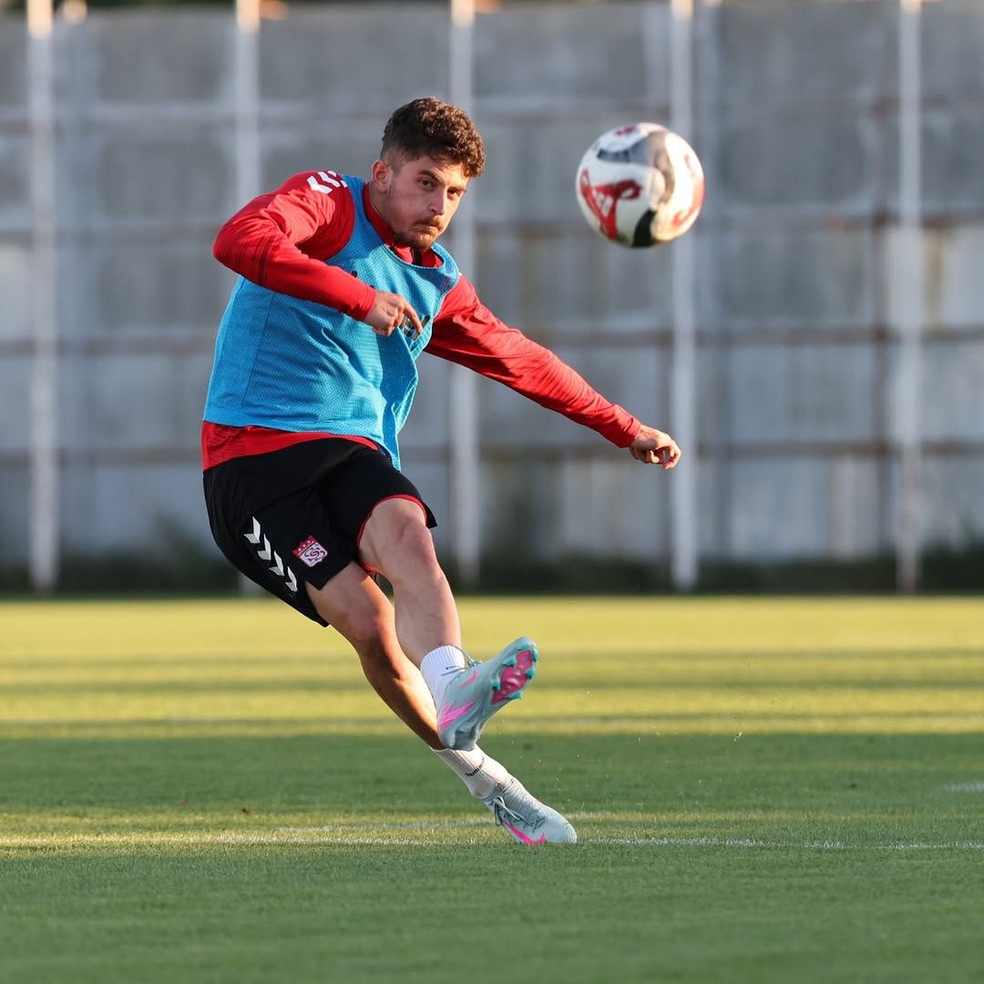 Sivasspor, Sarıyerspor Maçına Hazırlanıyor
