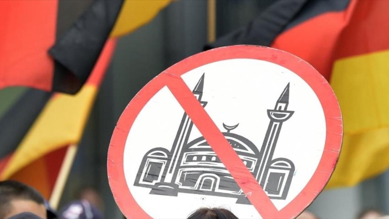 Almanya'da bir ilk: Müslüman karşıtı ırkçılık raporlama merkezi! - Birlik Haber Ajansı