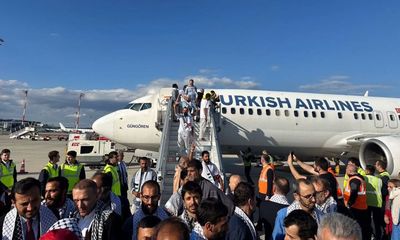 İstanbul'a Getirilen 137 Aktiviste Hoş Geldiniz Denildi