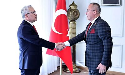 Sivas'ta 29 Ekim Cumhuriyet Bayramı Coşkusu: Tarihi Valilik Binasında Tebrikat Töreni