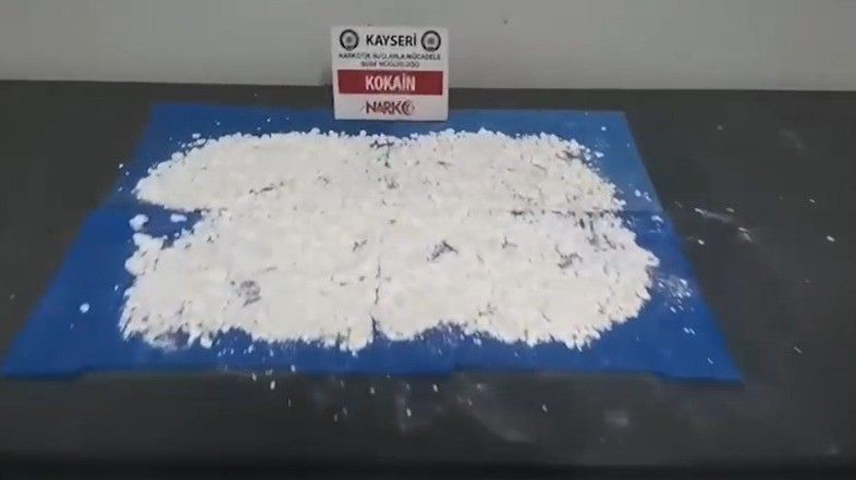 Narkotik Köpeği Jack’in Katıldığı Operasyonda Rekor Uyuşturucu Yakalandı
