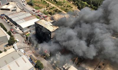 SON DAKİKA... Tuzla'da fabrika yangını!