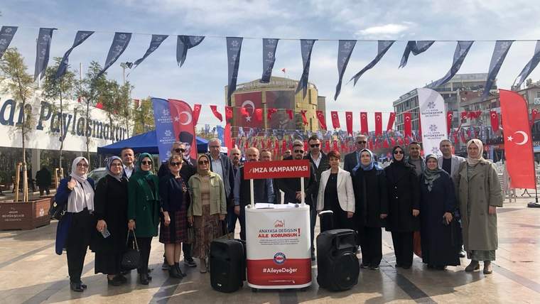 Memur-Sen Aydın’da aile ve başörtüsü için imza kampanyası başlattı - Birlik Haber Ajansı