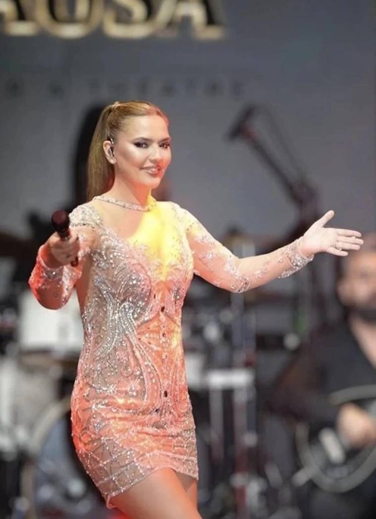 Demet Akalın’dan Hülya Avşar’a sert tepki