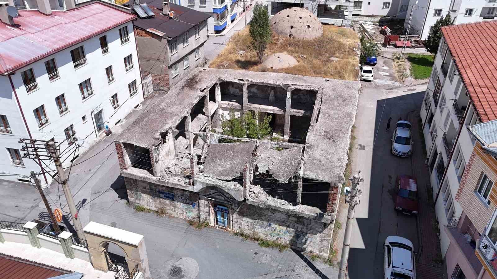 Akdeğirmen Mahallesi’ndeki Şirin Hamamı için restorasyon gündemde