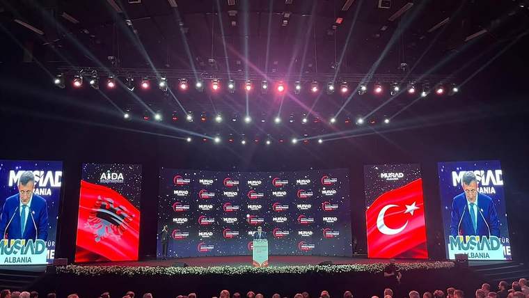 Türk Müteahhitlik Sektörü 546 Milyar Dolarlık Dev Projelere İmza Attı