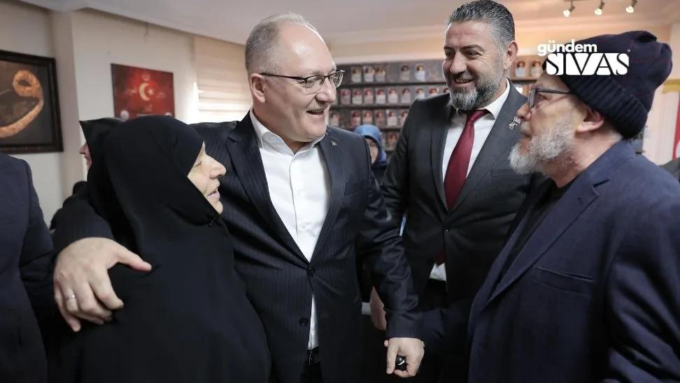 Bilgin, İlk Ziyaretini Şehit Ailelerine Yaptı