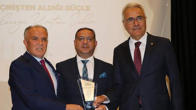 Eken’den Seçim Öncesi Birlik Mesajı: “Davamız Sivas”